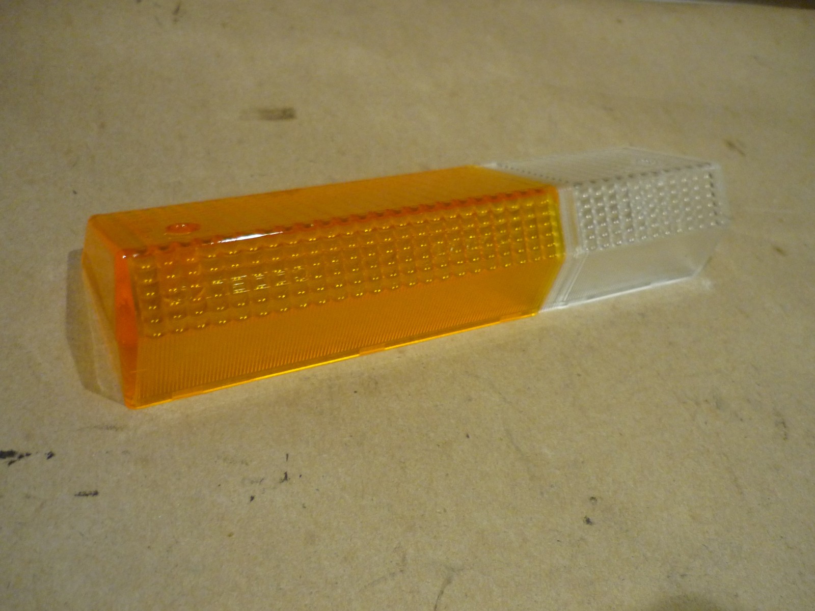 Ferrari 208,308 - LH Front Indicator Lens Orange & Clear (NEW) - P/N 60329703