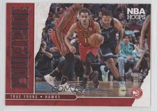 2020-21 Panini NBA Hoops Courtside Trae Young #11 0f54
