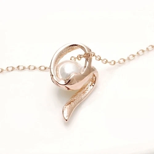 18K Rose Gold Filled Made With Swarovski Simulated Pearl Twisted Necklace - Image 3 of 3