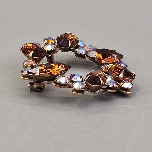 Wreath Brooch Vtg Brown Marquise Glass AB Rhinestones Gold Tone Pin 1.75" - Picture 5 of 12