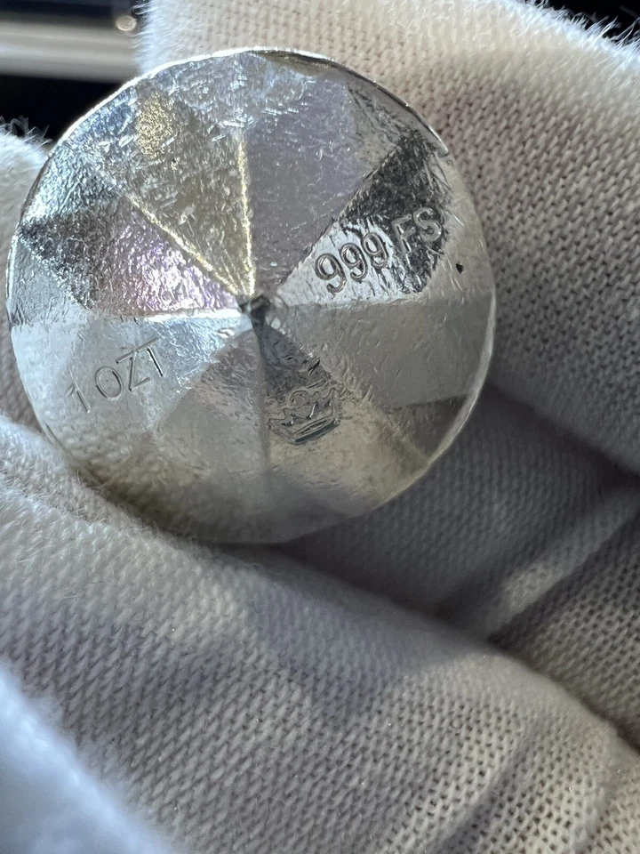 1 - 1 oz .999 Silver Bar - Diamond - with Gift Bag- Monarch Precious Metals- New - Image 2 of 4