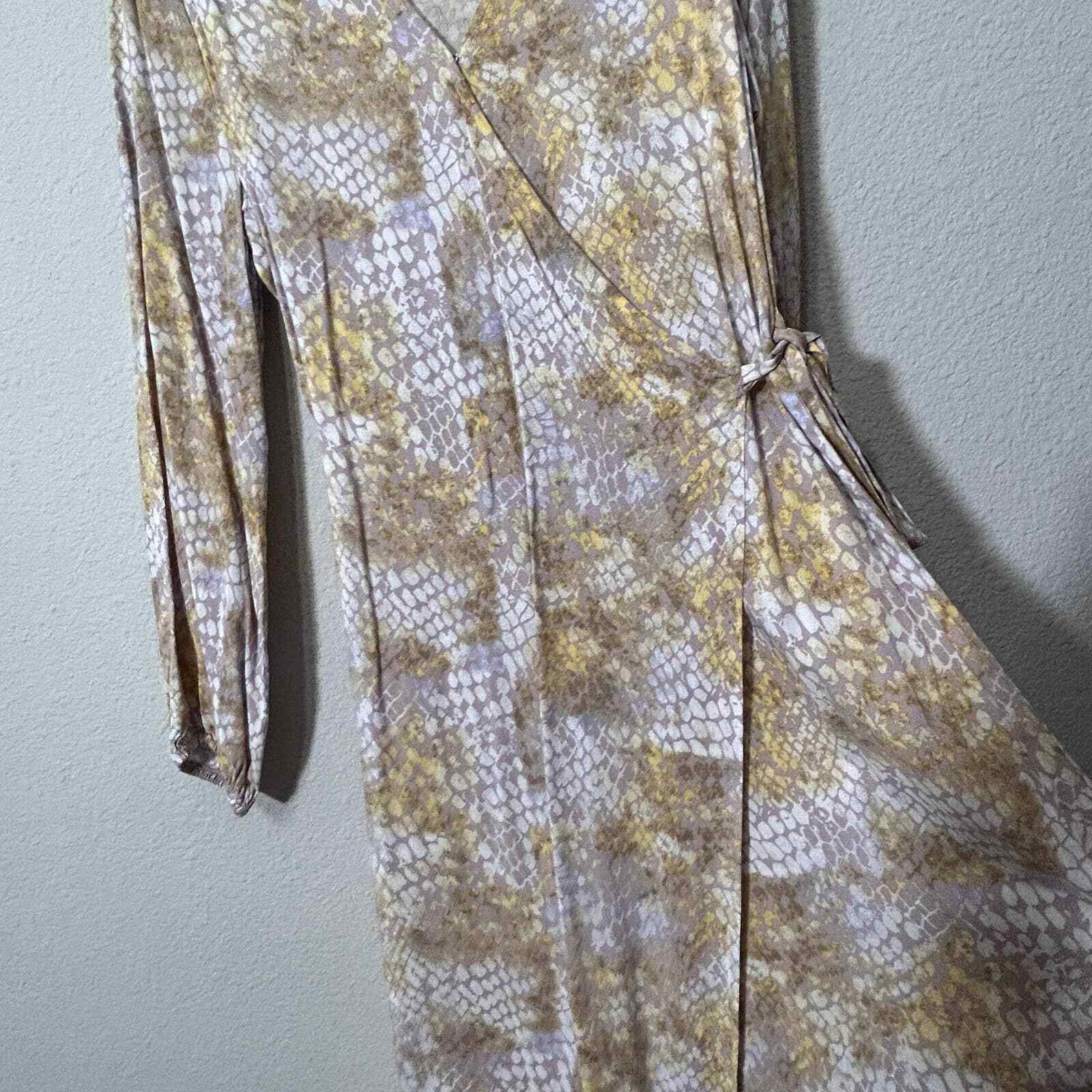 Tinsel Petite Midi Wrap Midi Dress Snake Print Neutra… Gem