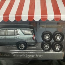 2021 Greenlight Chevrolet Tahoe Mini Car With Spare Tire　1:64 TOY