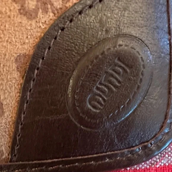 Vintage Mundi Suede Mini Clutch – Butterfly Embossed, Made in Brazil, 1970s–80s - Image 3 of 4