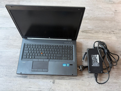 HP EliteBook  8760w Mobile Workstation 17,3'' i5 8GB Win11 Quadro 3000M Laptop