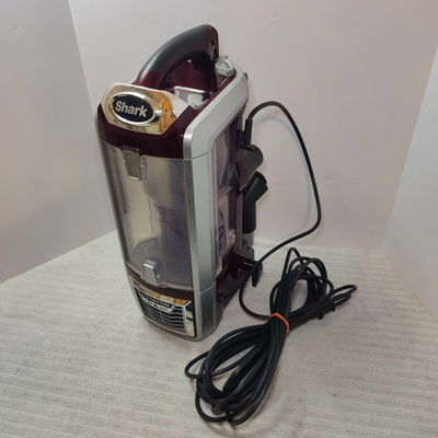 #ad Shark Rotator True Pet Vacuum NV650W Main Motor Unit W Cord And Bin Runs Great $55.00