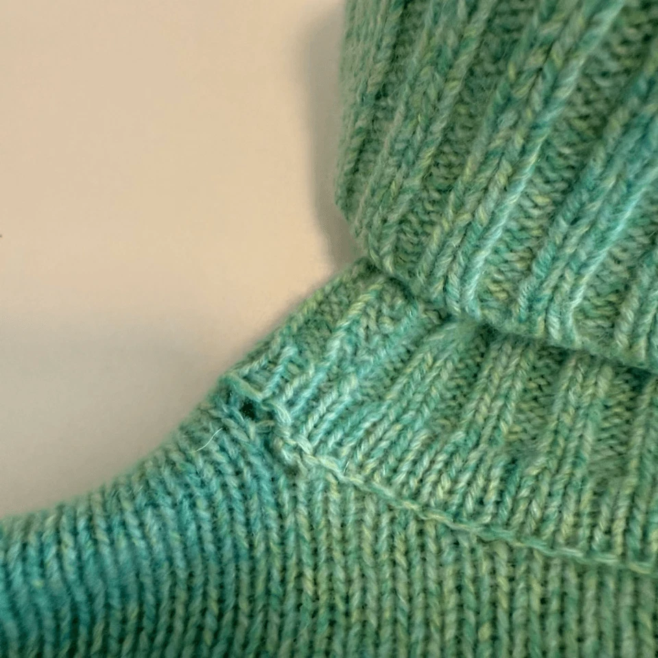 Suéter Daniel Bishop Verde Claro Cachemira Cuello Alto Talla S Preppy, Colegial Foto 4 de 4