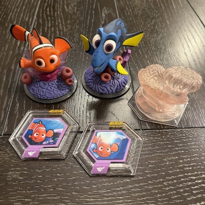 Disney Infinity Finding Nemo Lot - Dory, Nemo, Nemo Play Place and Power Discs