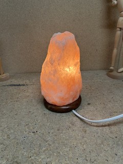 Himalaya Salzkristalllampe Holzsockel 19cm Natur Kristall F100KTAG28