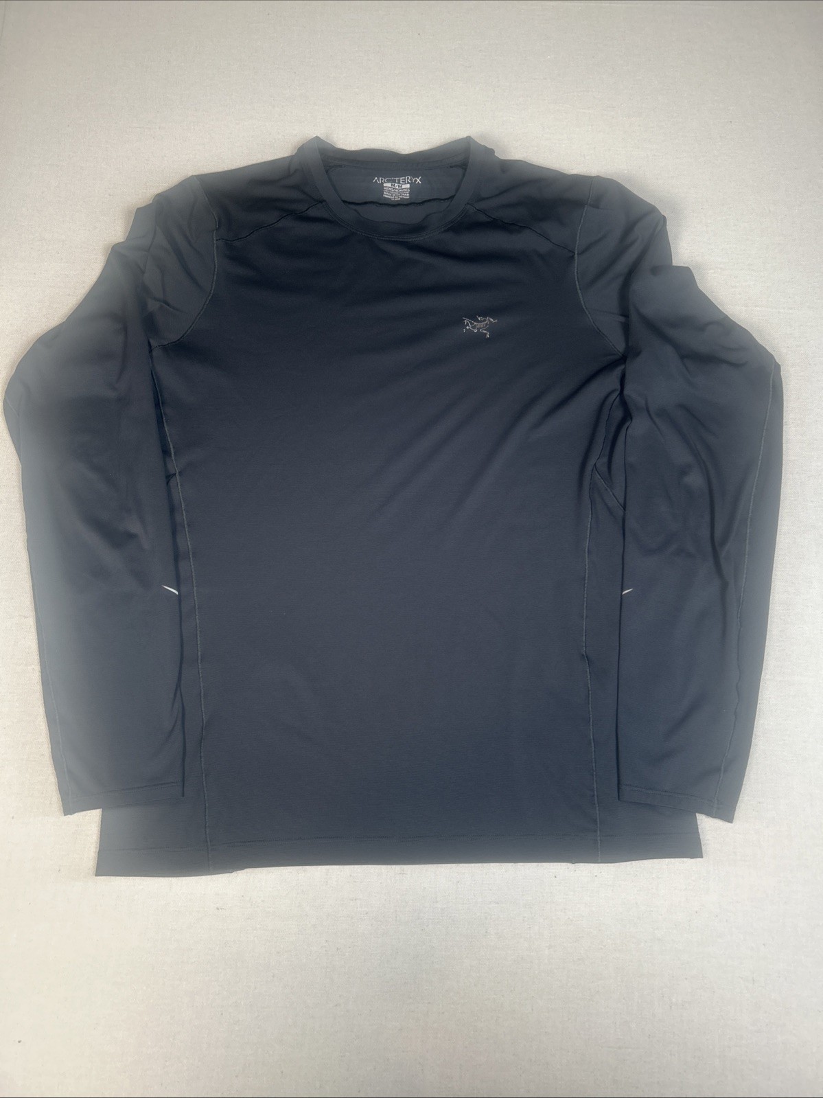 Arcteryx Lightweight Compression Long-sleeve Hiki… - image 1