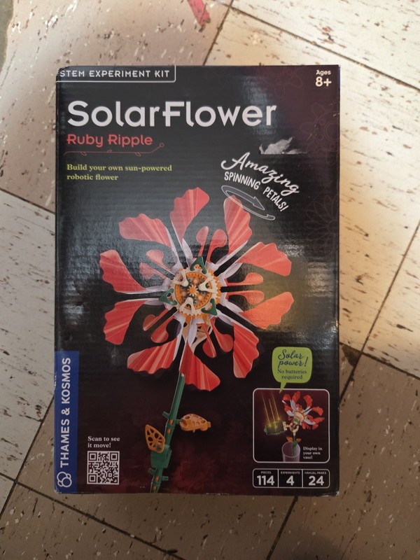 Thames & Kosmos Robotic Solar Flower SEE DETAILS