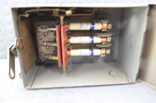 SQUARE D BUS PLUG PQ3603 I-LINE 30A 600V 3P 3PH 30AMP BUSWAY SWITCH LOC7020 - Picture 6 of 7