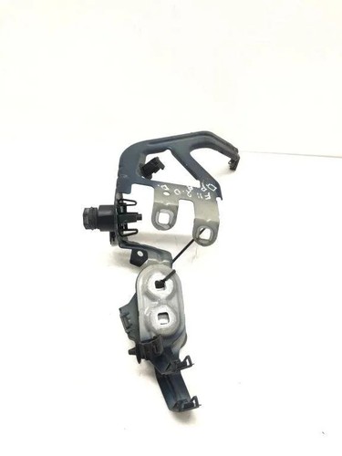 BMW 5 Touring F11 Kotflügelhalter vorne rechts 2.00 Diesel 2011 32213995
