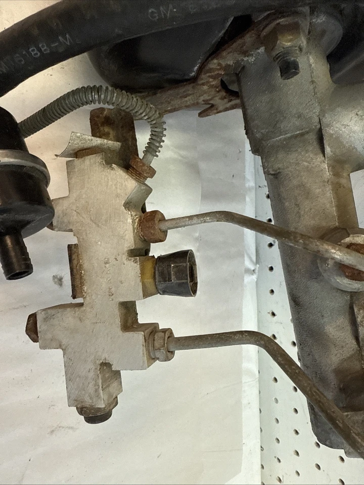 Chevy Camaro Firebird 1982-1992 transmisión automática freno refuerzo cilindro maestro 18006814 Foto 3 de 4