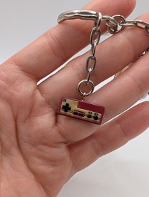 Banpresto Japan Nintendo History Series Famicom Console/Controller Keychain 2003