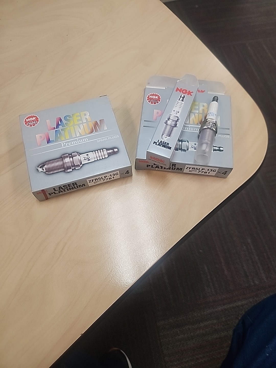 QTY 8 NGK Laser Platinum Spark Plug ZFR5LP-13G  7781  Guaranteed Authentic NGK