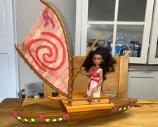 Disney Moana   Boat  Starlight 22” long with Moana Doll