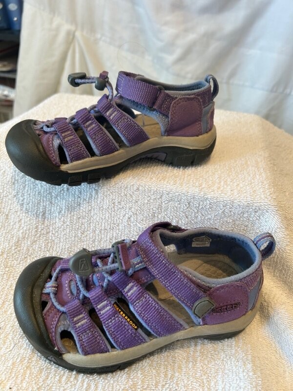Sandali Keen viola bambina taglia 11