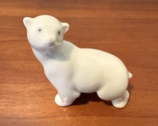Vintage LLADRO NAO PORCELAIN POLAR BEAR FIGURINE 2 1/2" Made in Spain