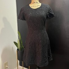 J.Crew Black Lace Dress Women's Size 2 Fit & Flare Short Sleeve Cocktail Party