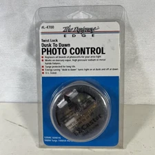 The Designers Edge Twist Lock Dusk to Dawn Photo Control #L-4700