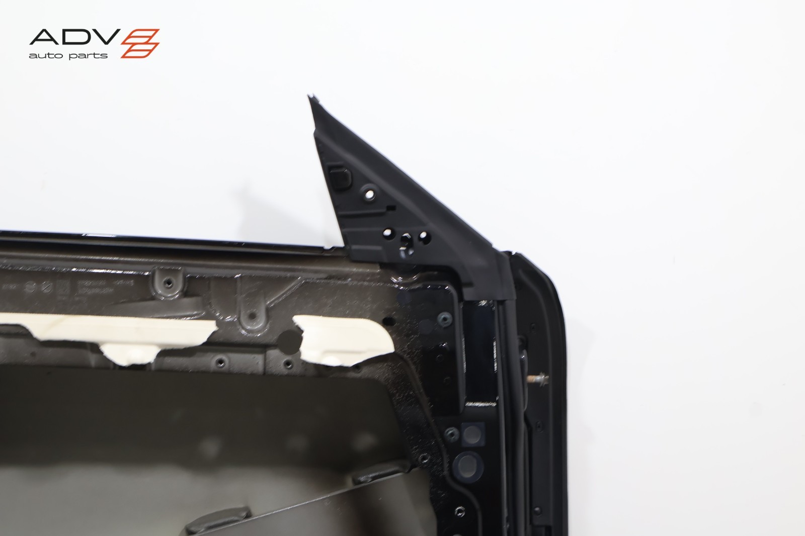 Maserati Levante 2017-2020 Front Left Side panel P/N 14929