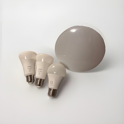 SmartHome Set 2x Philips Hue Glühbirne 1x LCS Stimmungslicht 1x LSC Glühbirne