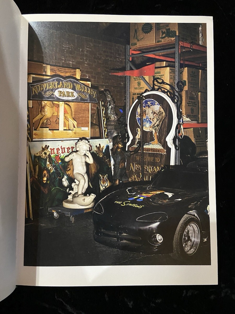 Neverland Lost : A Portrait of Michael Jackson Hard Cover Book