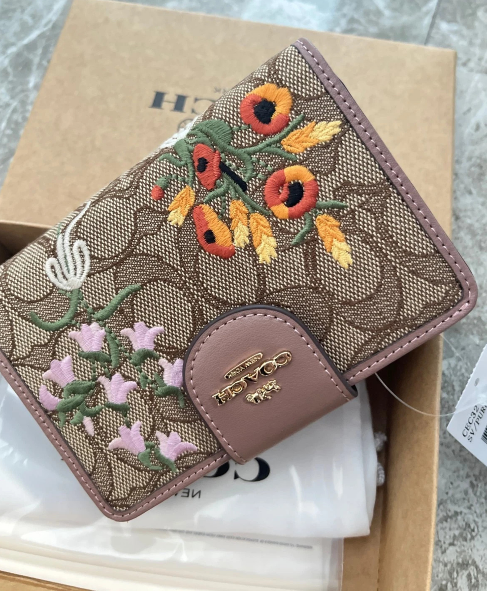 COACH CEC32 Medium Corner Zip Wallet Signature Jacquard w Floral