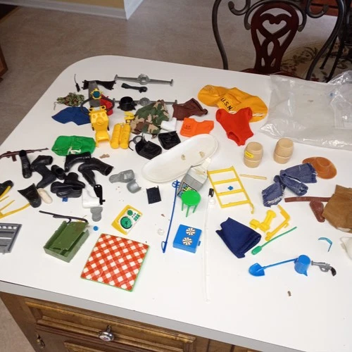 HASBRO  G.I.  JOE ,MARX,MIKE POWERS AND OTHER RELATED ITEM HUGE LOT DOLL VINTAGE