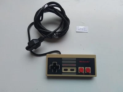 Manette Officielle pour Console Nintendo NES !!!! - Photo 1/3