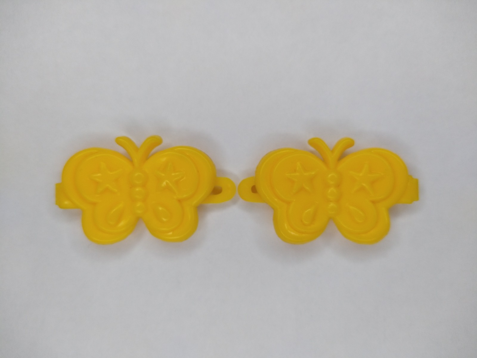 Vintage Goody 2 Yellow Butterfly Snap Tight Barrettes Hair Clip 1970s 1980s