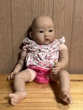 Paradise Galleries Realistic Asian Baby Doll "BABY MEI" Artist Ping Lau 2018 EUC