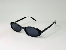Black Small Oval Sunglasses Women UV400 Retro Narrow Frame Dark Lens Y2K Vintage