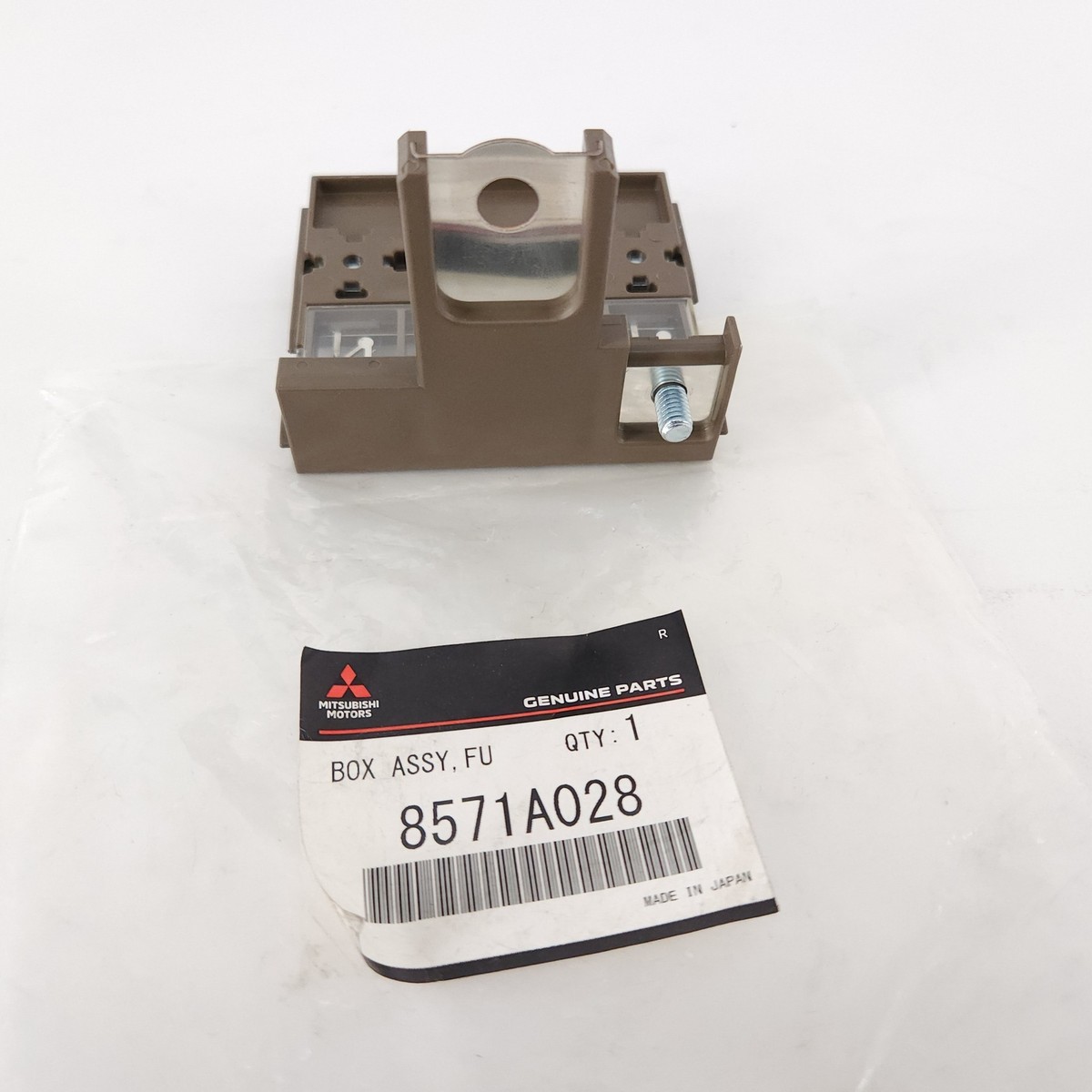 Genuine OEM Mitsubishi 8571A028 Fusible Link Box Assy 2014