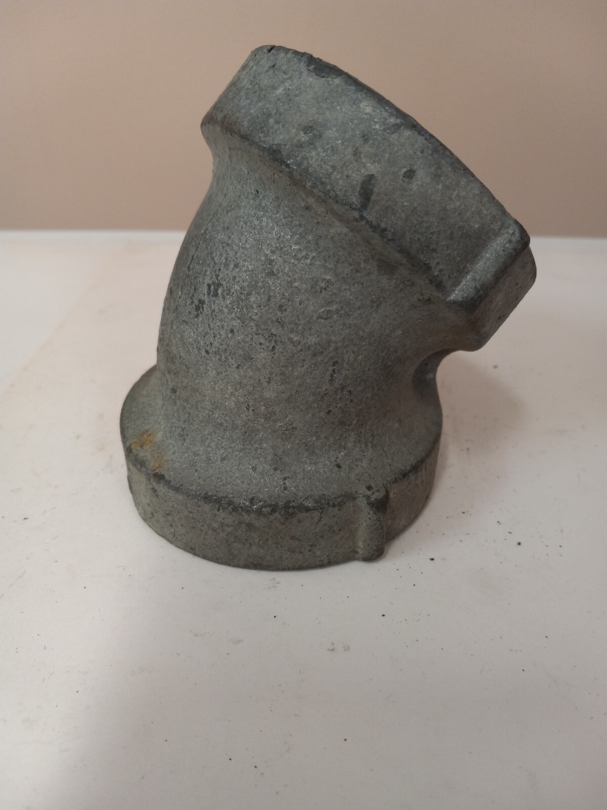 2 NPT 45 degree Elbow Pipe Fitting Short Turn Galv Cast Iron Drainage 2-npt-45-degree-elbow-pipe-fitting-short-turn-galv-cast-iron-drainage