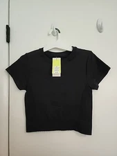 All in Motion Women's size M Black Moisture Wicking Seamless Crop Top Tee