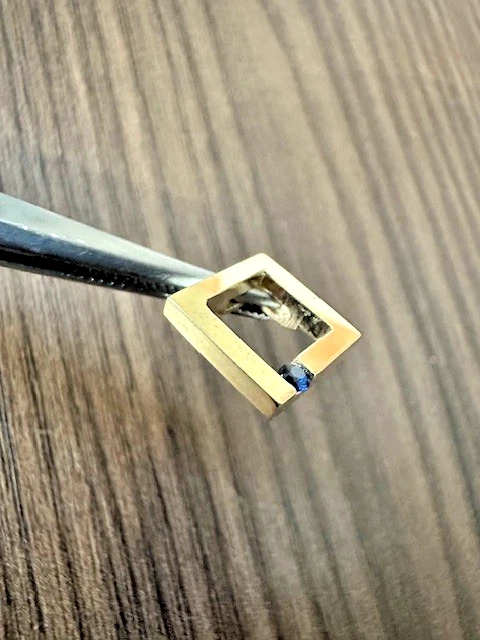 Estate 14K Yellow Gold Sapphire Square Pendant - Image 2 of 4