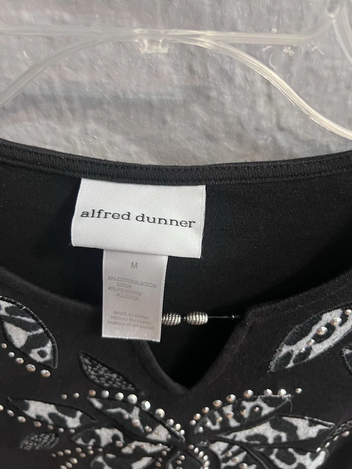 Alfred Dunner Women's Size Medium Knit Top Beaded Sequin V-Neck - Image 4 of 4