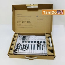 Arturia MiniLab 3 Universal MIDI Controller 25-Key Portable USB Keyboard