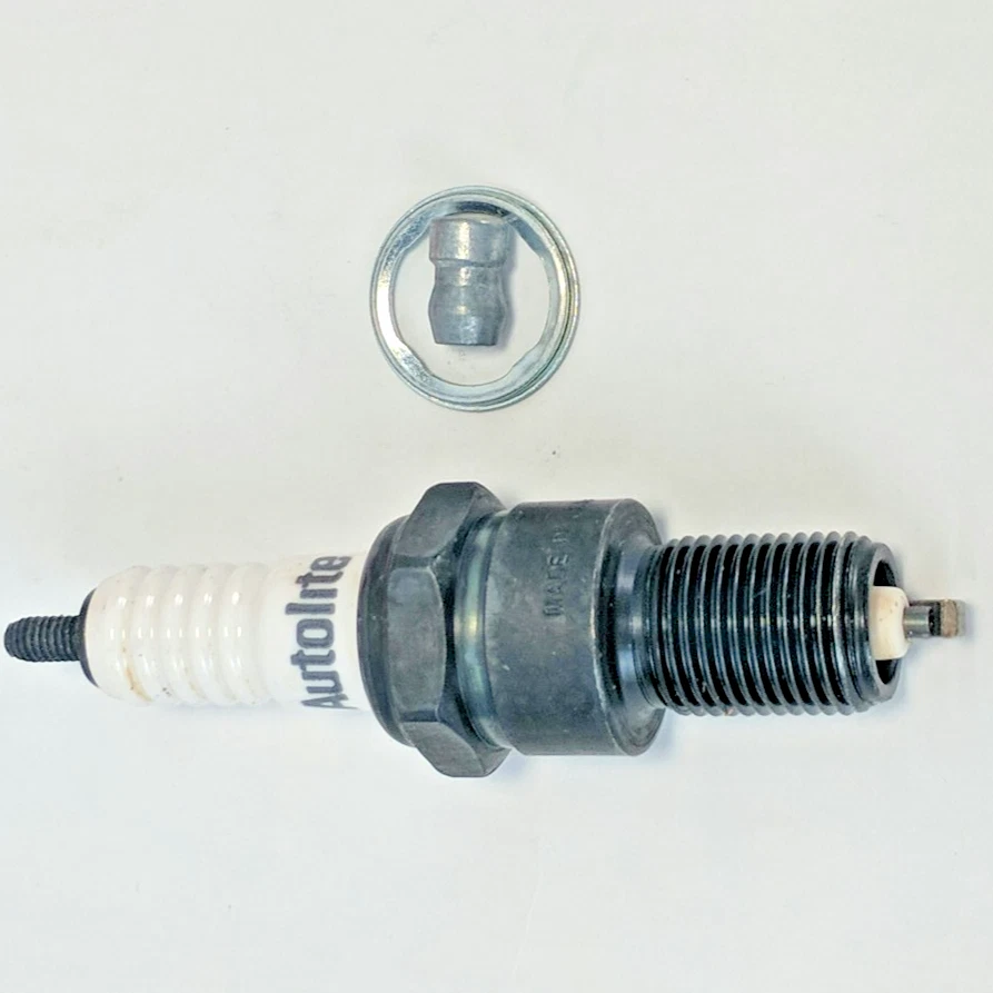 4 свечи зажигания с медным сердечником Autolite 66 для Range Rover LeMans Sunbird 560SEL новые из старых запасов - Изображение 2 из 4