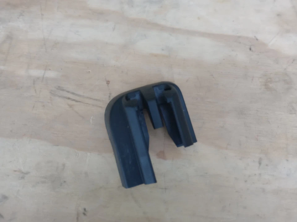 Cadillac ATS 2013-2018 asiento delantero izquierdo lado del conductor riel de vía cubierta tapa moldura OEM Foto 4 de 4