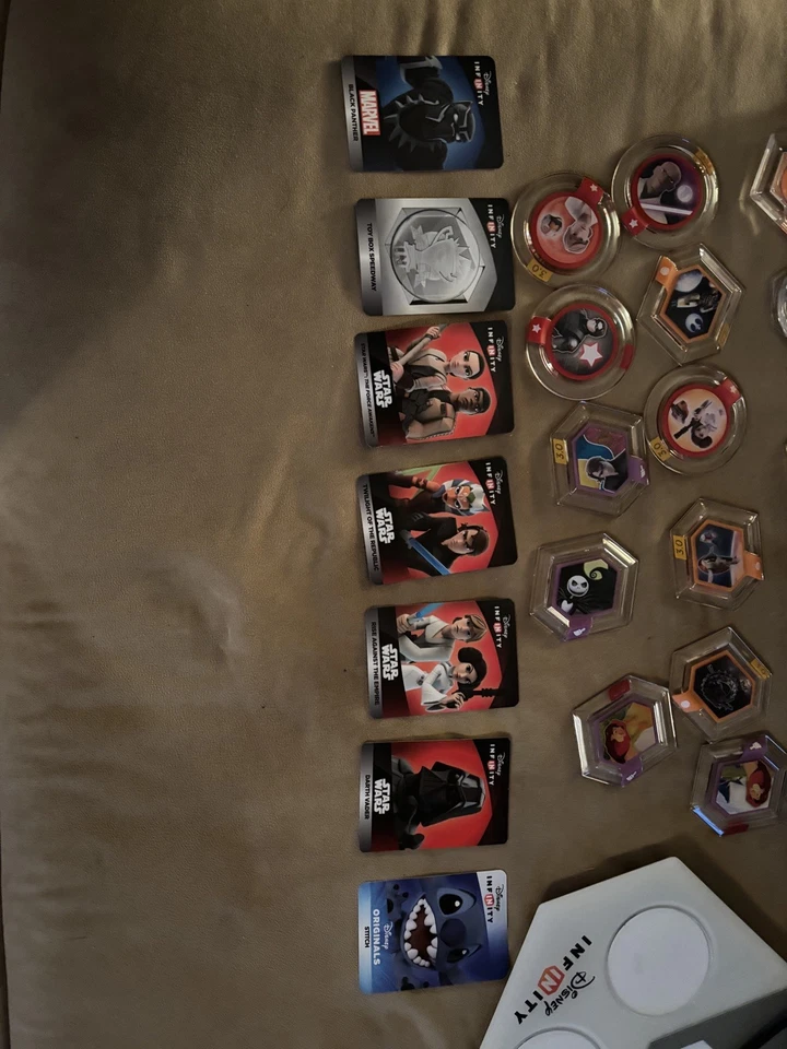 Colección Disney Infinity, figura, discos de poder, discos de mundo adicionales Foto 3 de 4