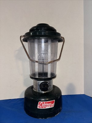 Coleman Green Lantern Model 5355-700 Twin Tube Fluorescent Battery Powered Light