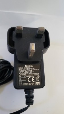 Thomson Telecom OEM Netzteil (Modell ADS18B-D 150120) 15 V 1,2 AMP 18 Watt