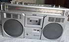 HITACHI TRK-7800H Boombox - Radio works, the cassette player needs a bit of work