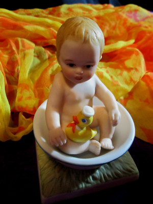 ROGER J. BROWN The Family Album 1982 ''Cooling Off'' Baby In Tub W/Duckie Figurine