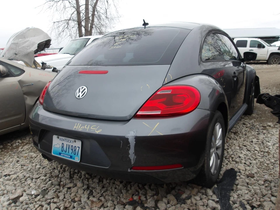 Used Left Sun Visor fits: 2014 Volkswagen Beetle w/o illumination Htbk Left Grad - Image 3 of 4