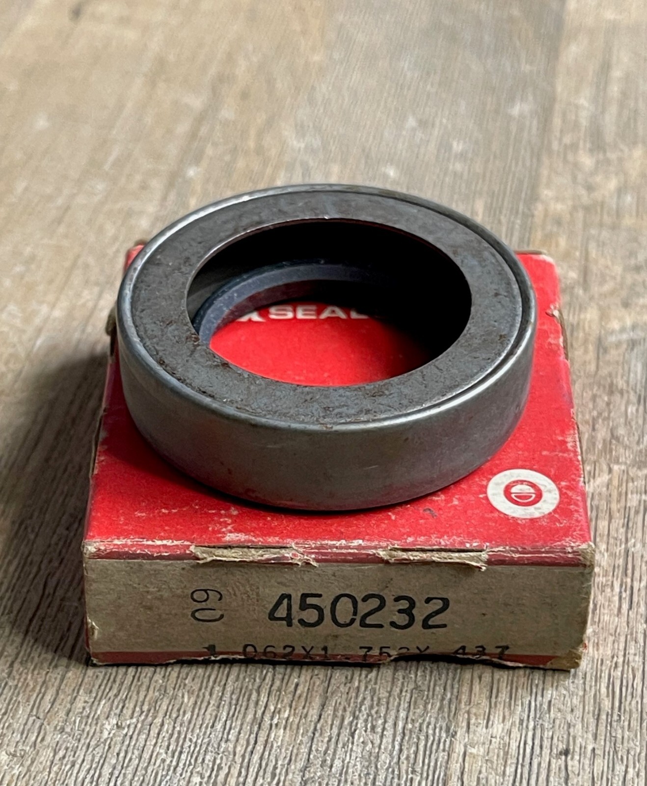NATIONAL 450232 OIL SEAL 1.062 X 1.752 X 0.437 NOS | eBay