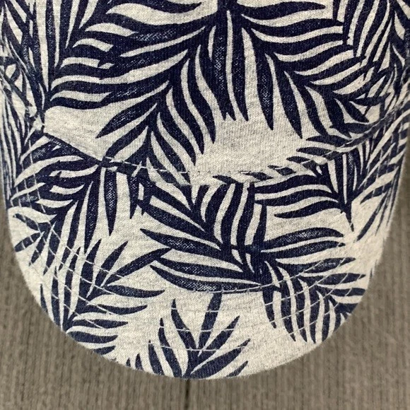 Gorra Gymboree Snapback Niños Talla S Unisex Gris Azul Marino Palma Frondas Tejida Foto 3 de 4